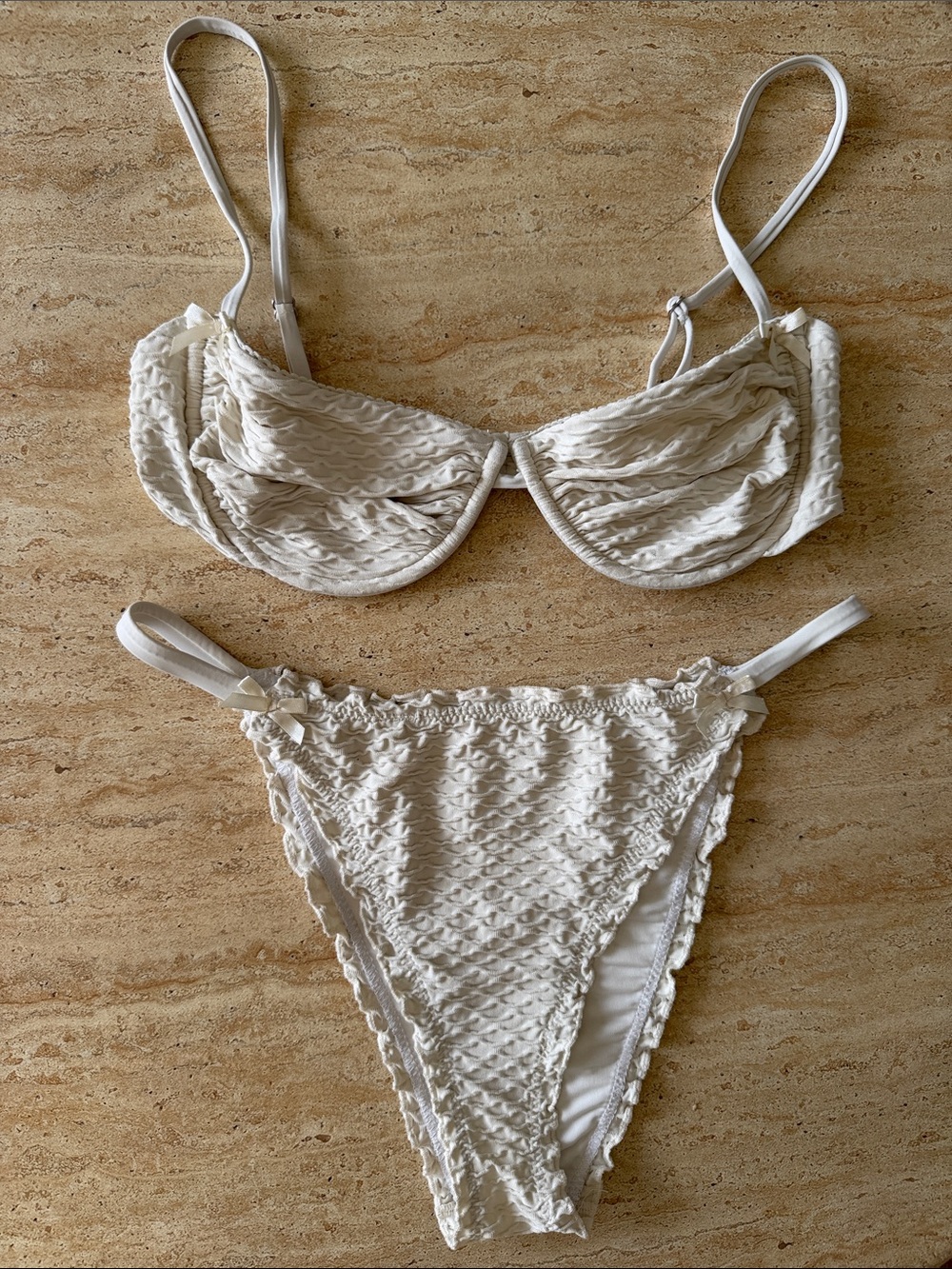 Toasted Coconut Ivory Textured Underwire Top & Bikini Bottom